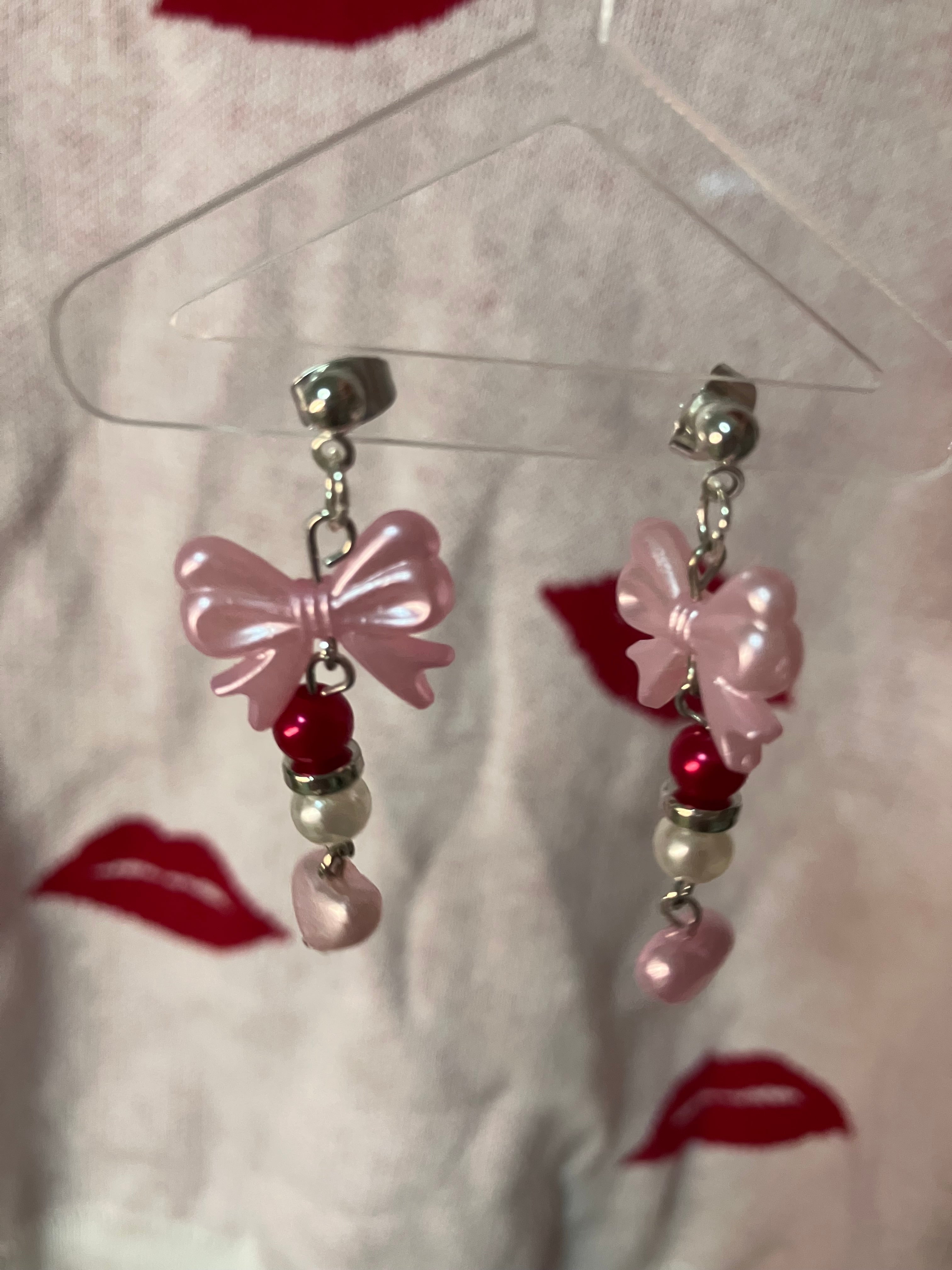 Valentine’s Day bow earrings (limited edition)