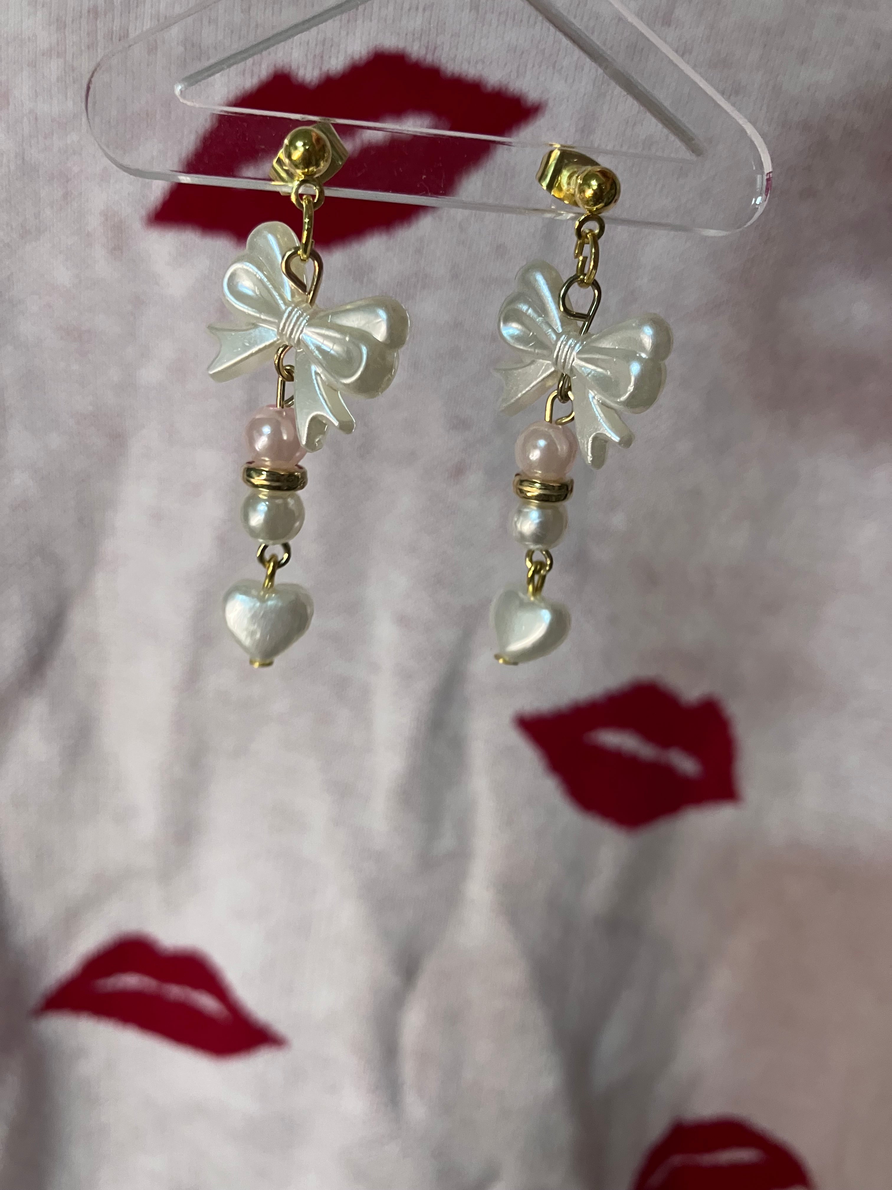 Valentine’s Day bow earrings (limited edition)